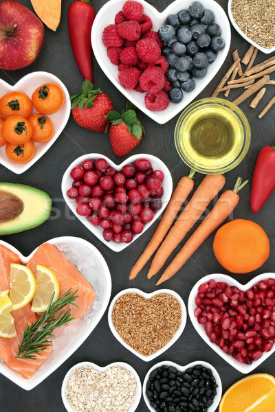 Egészség étel egészséges szív bogyós gyümölcs zöldségek magok Stock fotó © marilyna