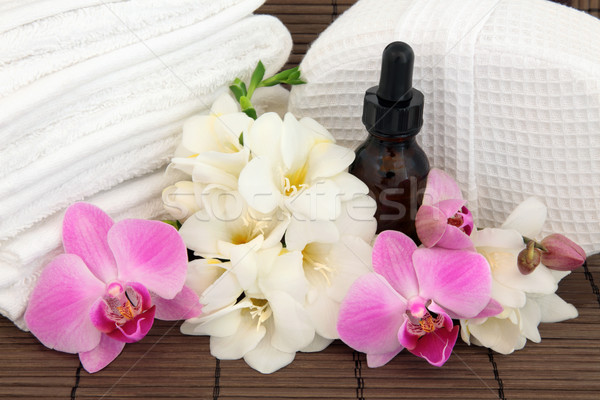 Fürdő szépségápolás aromaterápia kellékek rózsaszín orchidea Stock fotó © marilyna