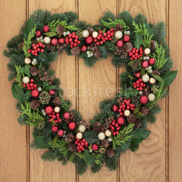 Traditionellen Weihnachten Kranz Herz rot Stock foto © marilyna