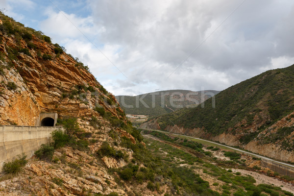 隧道 視圖 側 道路 水 商業照片 © markdescande