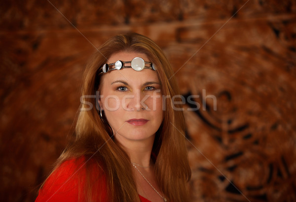 Heiden vrouw moderne beoefenaar gezicht donkere Stockfoto © markhayes