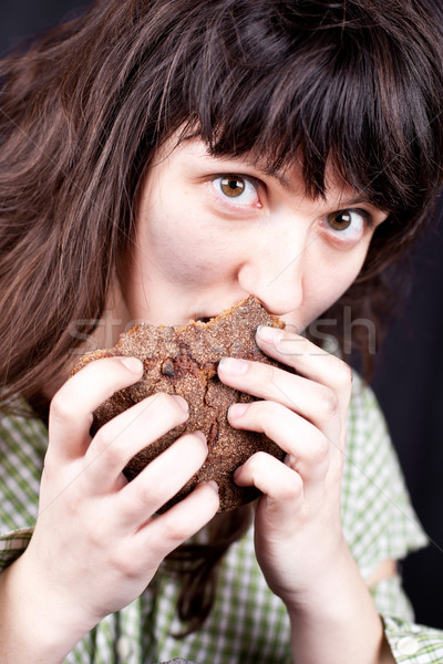 [[stock_photo]]: Mendiant · femme · manger · pain · portrait · pauvres