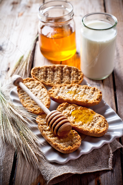 Milch Honig rustikal Holzbrett Glas Weizen Stock foto © marylooo