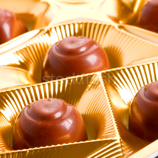 Csokoládé édesség arany doboz közelkép űr Stock fotó © marylooo