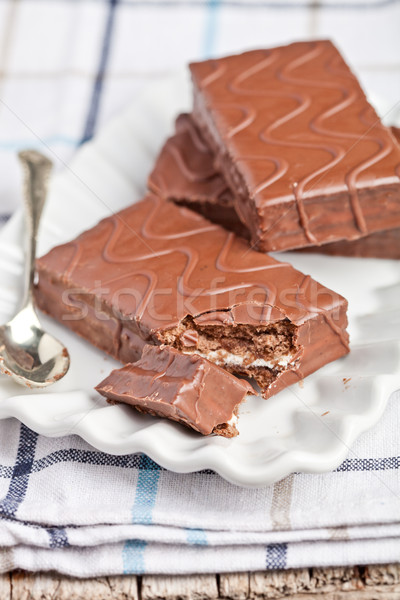 Koyu çikolata kekler kaşık plaka gıda doğum günü Stok fotoğraf © marylooo