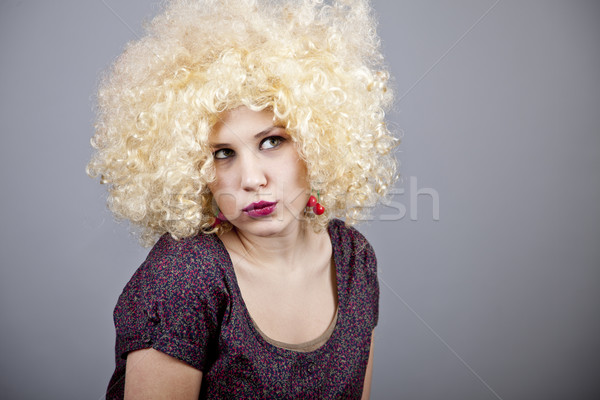 Funny dziewczyna peruka zabawy kobiet Zdjęcia stock © Massonforstock