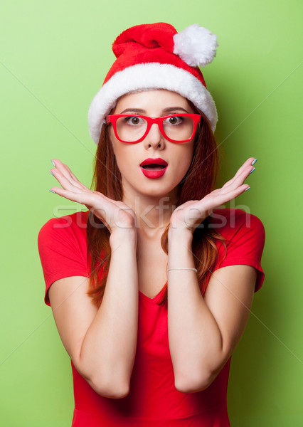 [[stock_photo]]: étonné · femmes · Noël · chapeau · portrait · gris