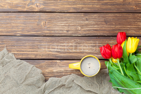 Foto stock: Tulipanes · bufanda · taza · café · maravilloso