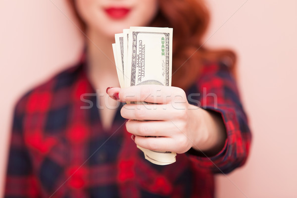 Stock foto: Mädchen · Geld · überrascht · Rotschopf · rot · Kleid