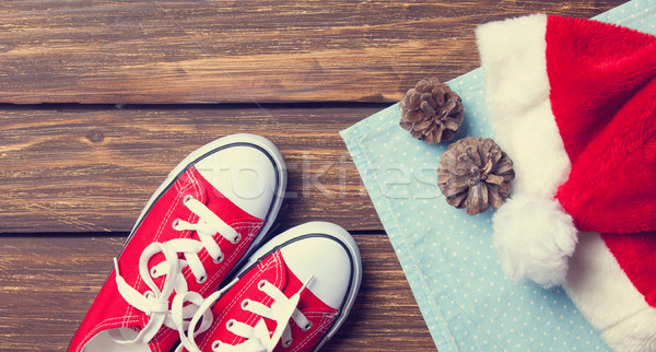 Foto stock: Seis · mesa · de · madeira · madeira · tabela · sapatos · azul