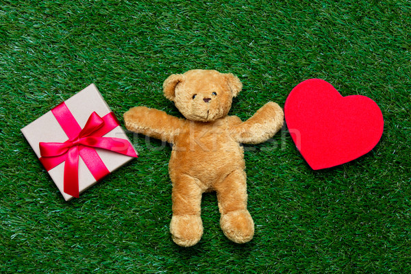 Geschenk speelgoed teddybeer klein Rood hart Stockfoto © Massonforstock