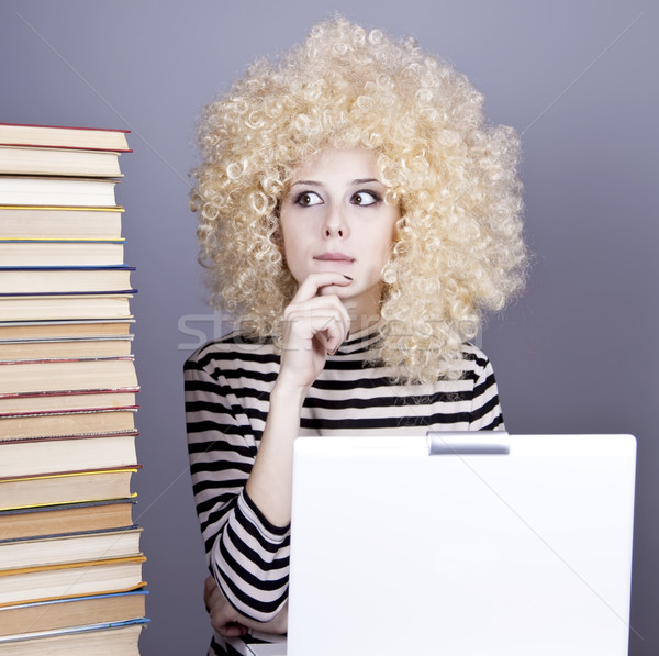 Engraçado menina peruca caderno livros Foto stock © Massonforstock