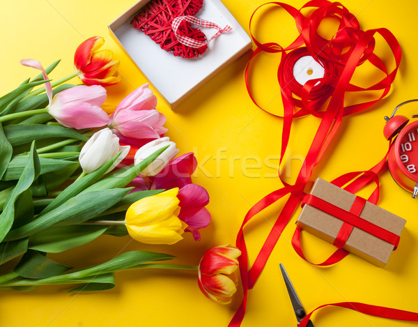花 贈り物 ラッピング 黄色 花 春 ストックフォト © Massonforstock