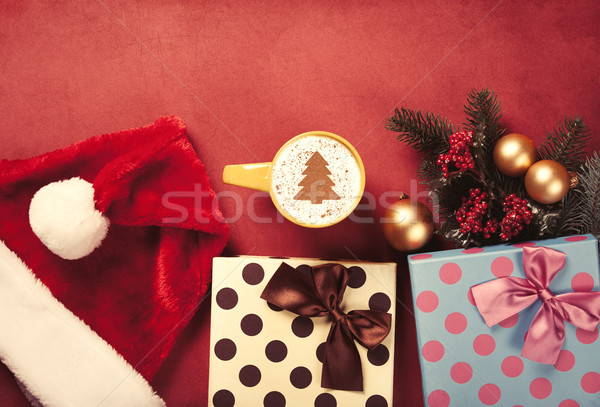 Cappuccino Geschenke Tasse Weihnachtsbaum Form rot Stock foto © Massonforstock