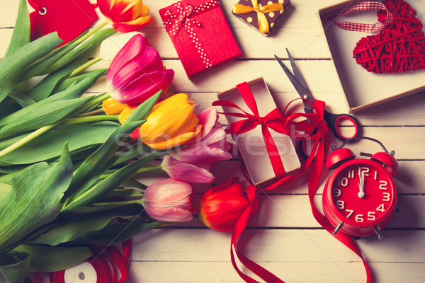 Сток-фото: женщины · рук · Tulip · цветок · упаковка