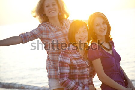 Ritratto tre bella ragazze counter luce Foto d'archivio © Massonforstock