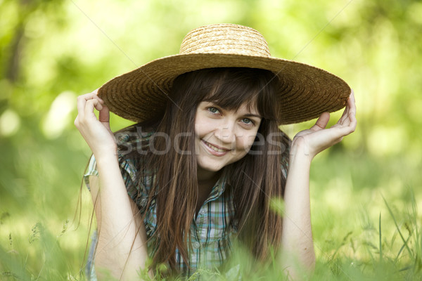 [[stock_photo]]: Jeunes · mode · fille · blanche · chapeau · vert