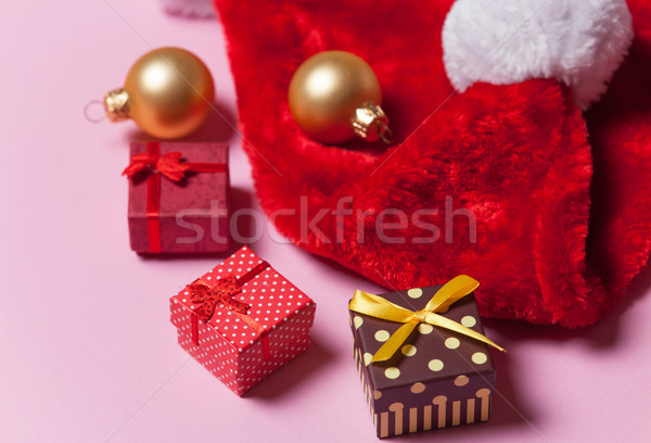 Noel baba şapka hediyeler pembe kırmızı Retro Stok fotoğraf © Massonforstock