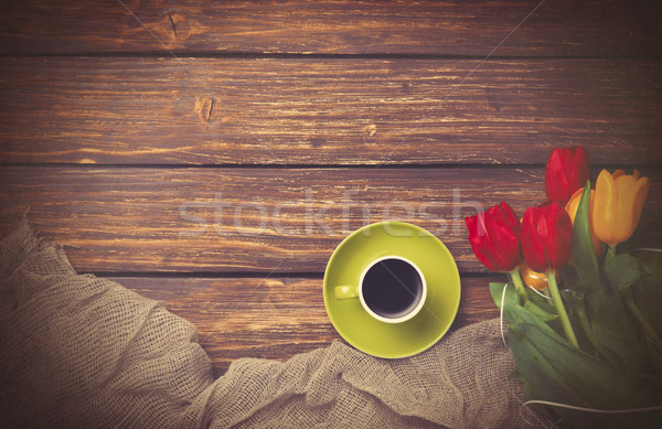 Copo café tulipas tecido mesa de madeira foto Foto stock © Massonforstock