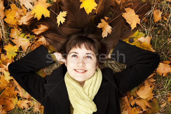 Foto d'archivio: Ritratto · bruna · ragazza · autunno · parco · outdoor