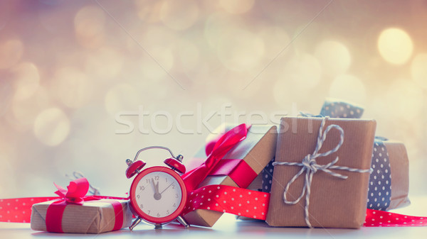 Kucuk Calar Saat Guzel Hediyeler Peri Stok Fotograf C Volodymyr Nikulin Massonforstock 7893903 Stockfresh
