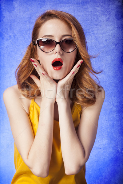 Amerikaanse meisje zonnebril foto 60s Stockfoto © Massonforstock