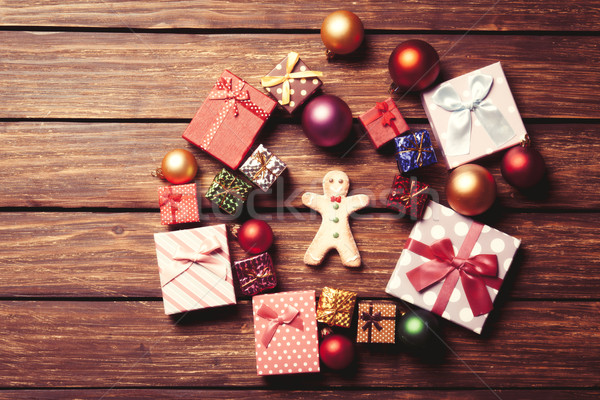 Stok fotoğraf: Gingerbread · man · Noel · hediyeler · ahşap · gıda · arka · plan