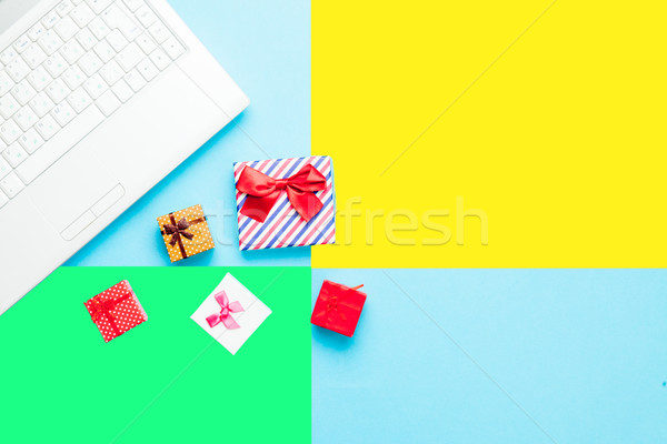 [[stock_photo]]: Cute · cadeaux · argent · portable · merveilleux · coloré