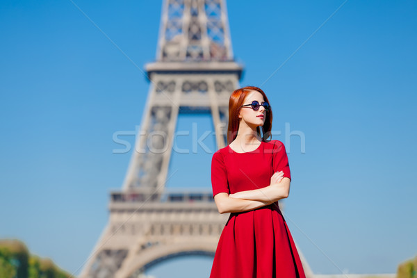 Güzel genç kadın Eyfel Kulesi Paris Fransa güzellik Stok fotoğraf © Massonforstock