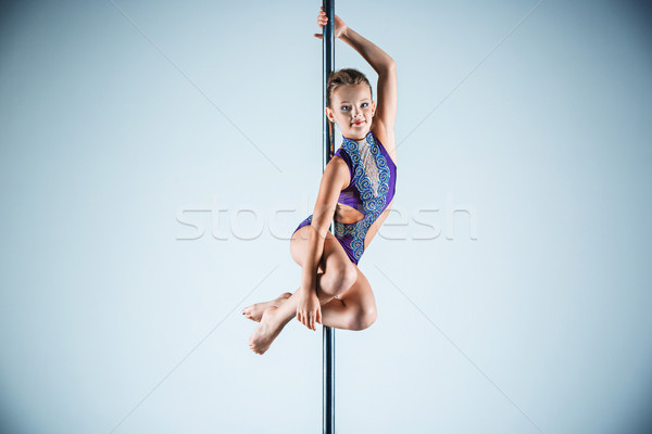 Stock fotó: Erős · kecses · fiatal · lány · előad · akrobatikus · sportok