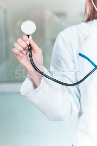 Lekarza stetoskop ręce kobiet medycznych szpitala Zdjęcia stock © master1305