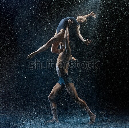 Masculina romper bailarín agua oscuro deporte Foto stock © master1305