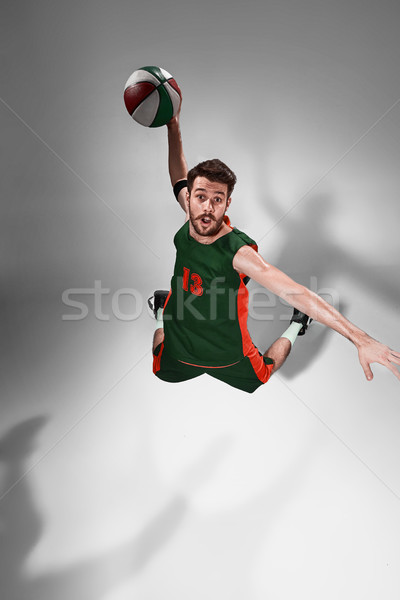 Stock fotó: Teljes · alakos · portré · kosárlabdázó · labda · szürke · stúdió