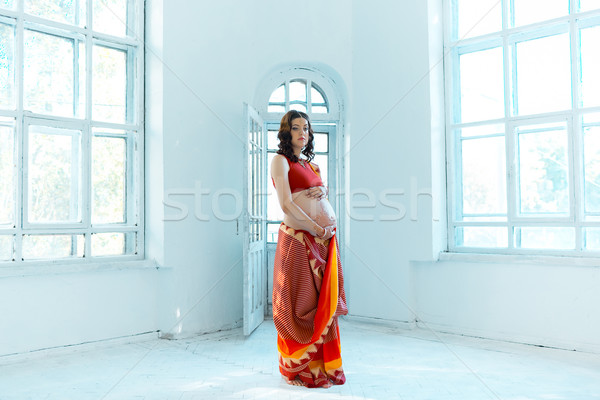 Femme Enceinte Ventre Henné Tatouage Indian