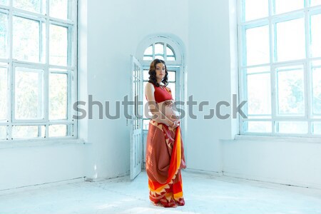 Femme Enceinte Ventre Henné Tatouage Indian