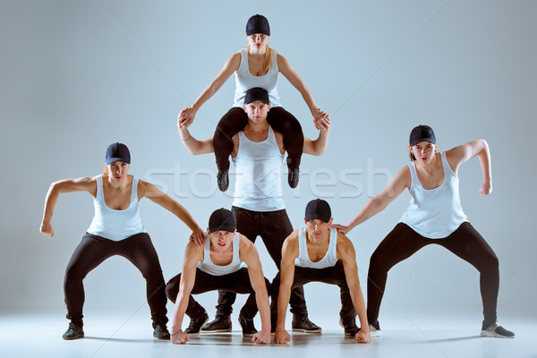 Csoport férfiak nők tánc hip hop fitnessz Stock fotó © master1305
