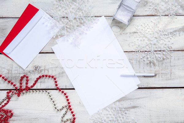 Photo stock: Fiche · papier · table · en · bois · stylo · Noël · décorations