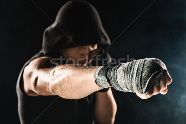 Strony muskularny człowiek bandaż szkolenia Zdjęcia stock © master1305