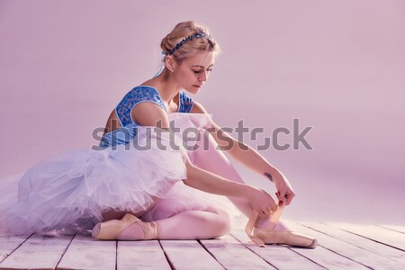 專業的 芭蕾舞演員 芭蕾舞鞋 粉紅色 女孩 商業照片 © master1305