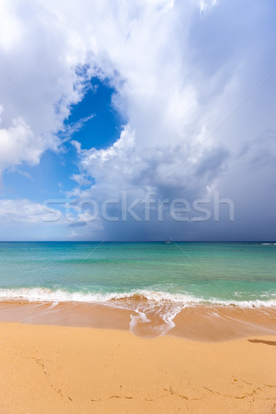 Strand tropisch eiland Blauw water zand wolken Stockfoto © master1305