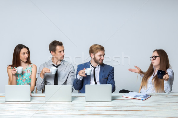 Foto stock: Equipe · de · negócios · trabalhando · negócio · projeto · juntos · escritório