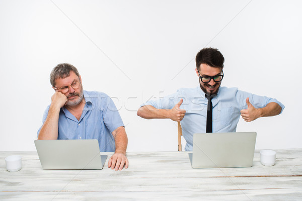 Stockfoto: Twee · collega's · kantoor · witte · beide