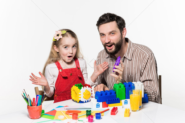 Stock foto: Vater · Tochter · spielen · pädagogisch · Spiele · zusammen