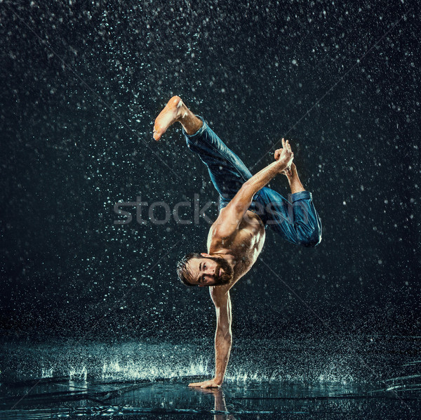 Masculina romper bailarín agua oscuro deporte Foto stock © master1305