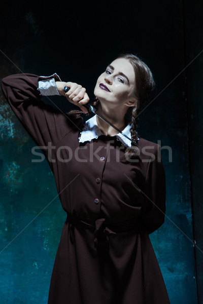 Portret młoda dziewczyna zabójca portret kobiety nóż Zdjęcia stock © master1305