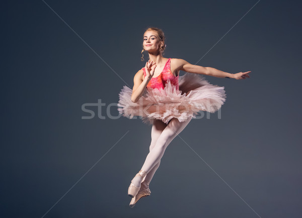 Stockfoto: Mooie · vrouwelijke · balletdanser · grijs · ballerina