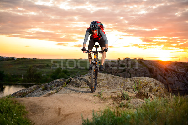 Stock foto: Radfahrer · Reiten · Fahrrad · Berg · Weg · Sonnenuntergang