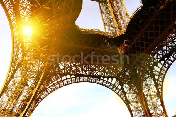 Paris Eiffelturm hellen Sonne Weitwinkel Ansicht Stock foto © maxpro