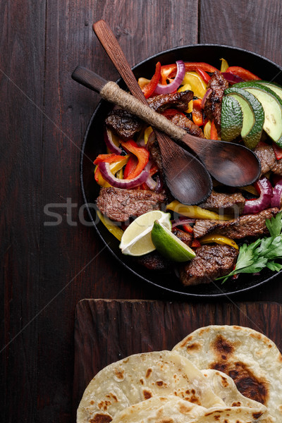 Сток-фото: говядины · fajitas · колокола · авокадо · соус