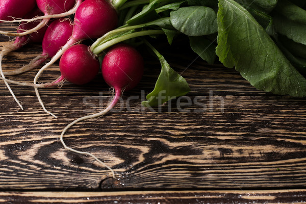 Rabanete monte fresco mesa de madeira tabela Foto stock © maxsol7